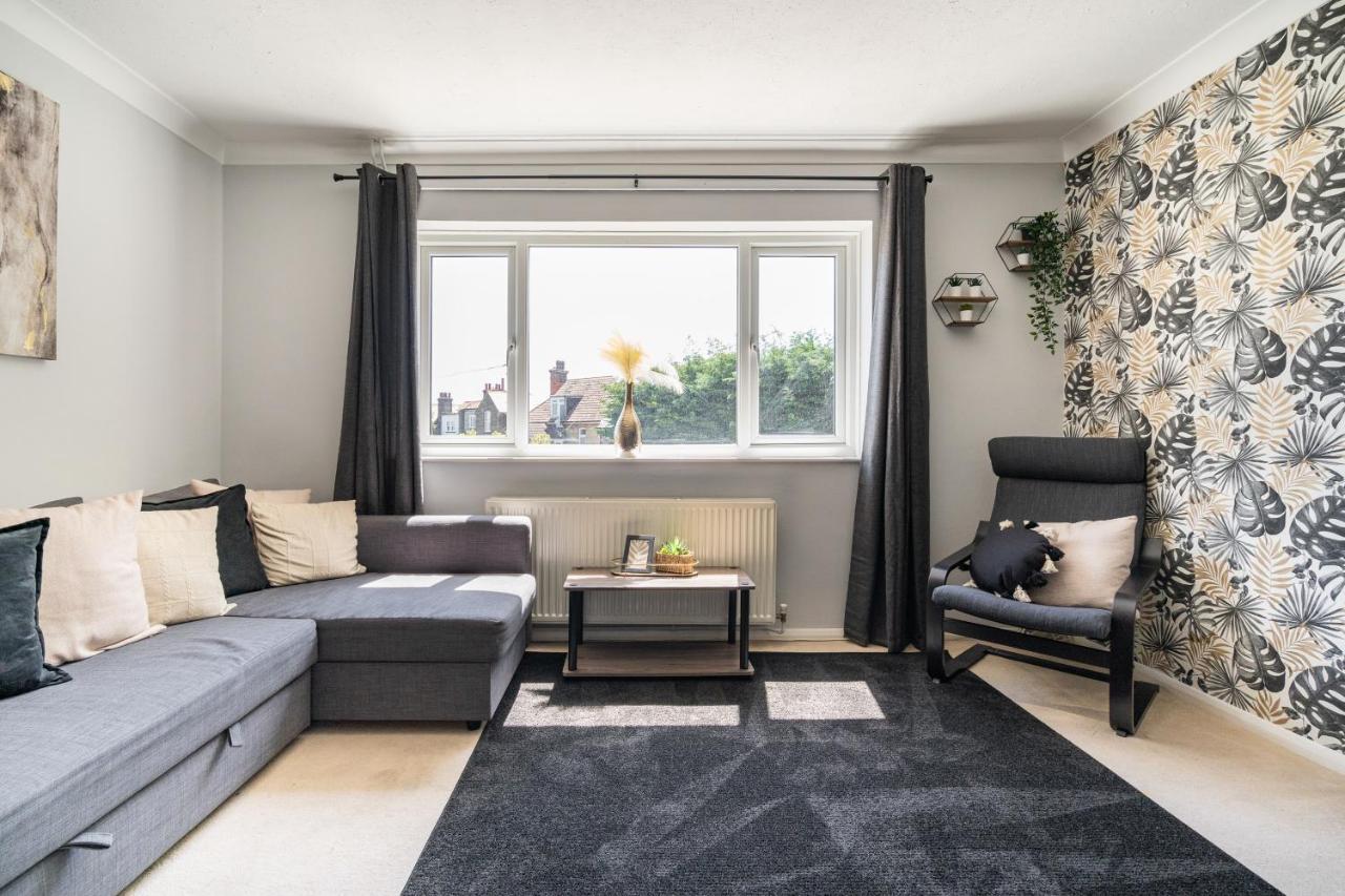 Onyx Bay - Whole Apartment - Wifi - Beach - 2 Bed - Broadstairs Town Экстерьер фото